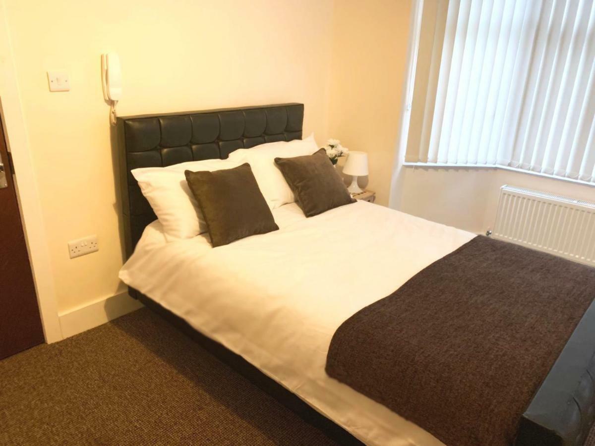 Serviced Accommodations Luton  Dış mekan fotoğraf